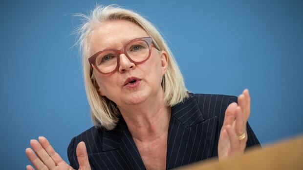Interview: Wirtschaftsweisen-Chefin Monika Schnitzer plädiert für Energie-Soli