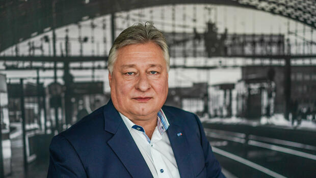 EVG-Chef Martin Burkert: Kein Kuschelkurs mit Bahn und Verkehrsminister Wissing