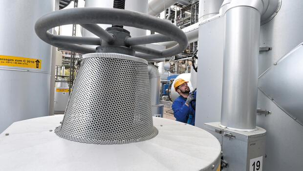Energieversorgungskrise: „Stolpern in die nächsten Abhängigkeiten“: Industrie warnt vor Produktionsverlagerungen