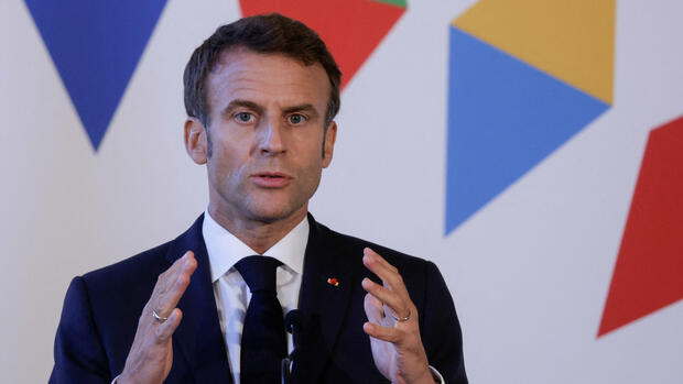 Frankreich: Macron kämpft mit dem Parlament um seinen Krisenhaushalt – und hat einen entscheidenden Joker