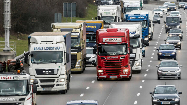 Logistik: Lkw-Verkehr auf Autobahnen stabil – Niedersachsen verzeichnet größtes Wachstum