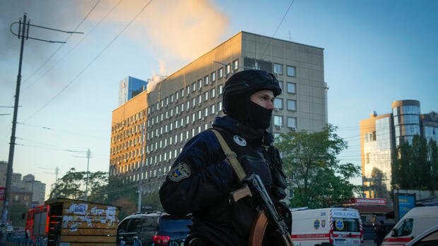 Ukraine – Die Lage am Mittag: Erneut Explosionen im Zentrum von Kiew – Heftige Kämpfe in Charkiw, Donezk und Cherson