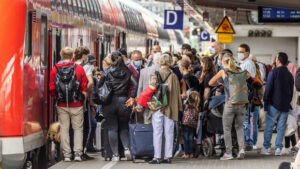 Nahverkehr : 49-Euro-Ticket: Bundesrechnungshof warnt vor einem teuren Deal