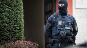 Mutmaßliches Terror-Netzwerk: 25 Festnahmen bei bundesweiter Razzia gegen Reichsbürger