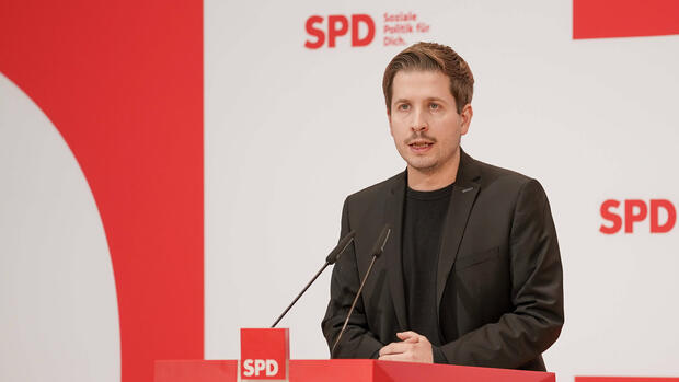 Razzia: SPD-Generalsekretär Kühnert neben anderen Politikern auf Reichsbürger-Liste