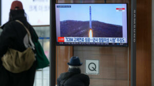 Raketentest: Nordkorea feuert drei Kurzstreckenraketen ab
