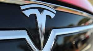 Beta offen: Usern droht die Abschaltung: Teslas Autopilot erkennt jetzt Manipulationen