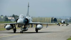 Ukraine-Krieg: Kiew hofft auf „Führungsrolle“ Frankreichs bei Kampfjet-Lieferungen