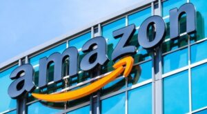 Nach schwierigem Jahr: EvercoreISI-Analyst: Die Amazon-Aktie ist ein Kauf - unter einer Bedingung