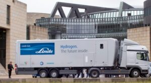 Hauptversammlung: Linde-Aktie gibt nach: Linde-Aktionäre stimmen Rückzug von Frankfurter Börse zu