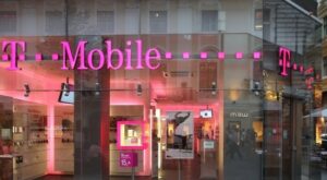 Daten abgegriffen: Telekom-Tochter T-Mobile US drohen hohe Kosten nach Cyber-Attacke - T-Mobile US-Aktie an der NASDAQ stabil