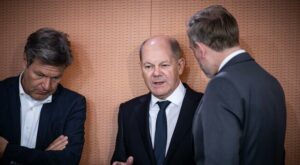 Bundesetat: Treffen mit Lindner und Habeck: Scholz greift in Haushaltsstreit ein