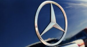 Analysen des Monats: Januar 2023: Die Expertenmeinungen zur Mercedes-Benz Group (ex Daimler)-Aktie