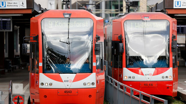 Verkehr: Bund beschließt Zuschüsse für Deutschland-Ticket bis 2025