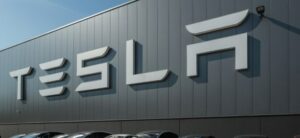 Preiskrieg: NASDAQ-Wert Tesla-Aktie: Neue Preissenkungen bei Tesla - Musk erwartet "verrückte Nachfrage"