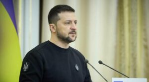 Ukraine – Die Lage am Morgen: Selenski ehrt getöteten Scharfschützen – Abgeordneter erwartet Erhöhung des Wehrbudgets