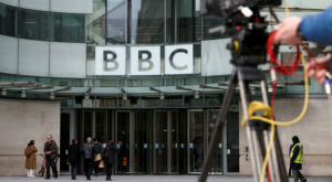 Großbritannien: BBC-Verwaltungsratschef geht nach Streit um Kredit für Ex-Premier Johnson
