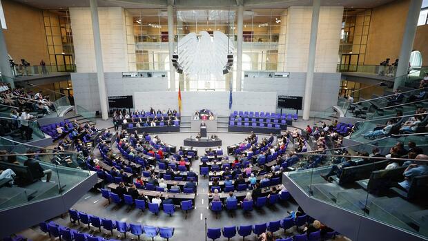 Gesundheit: Bundestag beschließt Gesetz gegen Arzneimittel-Knappheit