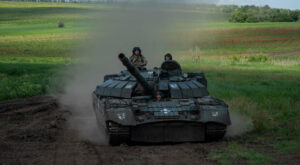 Putins Feldzug: Treibstoff des Krieges – Warum ukrainische Panzer mit russischem Öl fahren