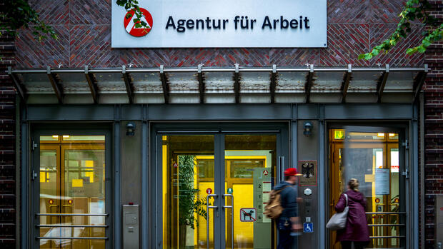 Arbeitsmarkt: Zahl der Arbeitslosen steigt auf mehr als 2,6 Millionen