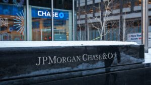 JPMorgan Economists Discard Prior Recession Prediction, Foresee US Economic Resilience – Economics Bitcoin News