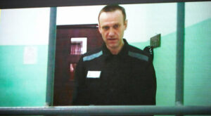 Russland: Putin-Gegner Nawalny zu 19 Jahren Haft verurteilt