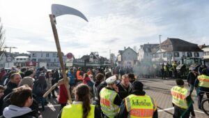 Sicherheitsbedenken: Aggressive Demonstranten lassen Grünen-Aschermittwoch platzen