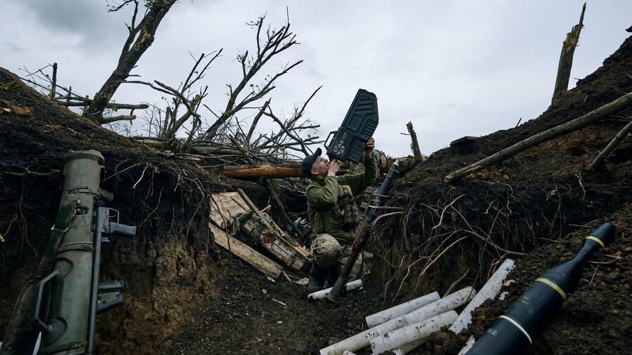 Ukraine – Die Lage am Morgen: Ukrainische Armee zieht sich aus Awdijiwka zurück