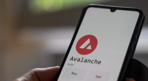AVAX-Kurs dreht auf: Avalanche überholt Cardano am Krypto-Markt
