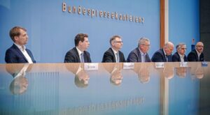 Gemeinschaftsdiagnose: EU als Vorbild: Wirtschaftsinstitute schlagen Reform der Schuldenbremse vor