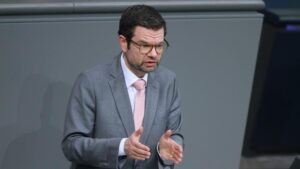 Bürokratieabbau: Justizminister fordert weniger Bürokratie aus Brüssel und erstellt Zehn-Punkte-Plan