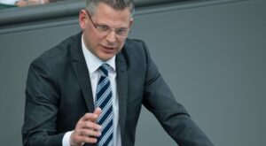 Spionage: CDU-Innenpolitiker bringt Passentzug für mutmaßlichen Russlandspion ins Spiel