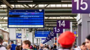 Ein Jahr Deutschlandticket: Fünf Grafiken zeigen, wie erfolgreich das Deutschlandticket ist