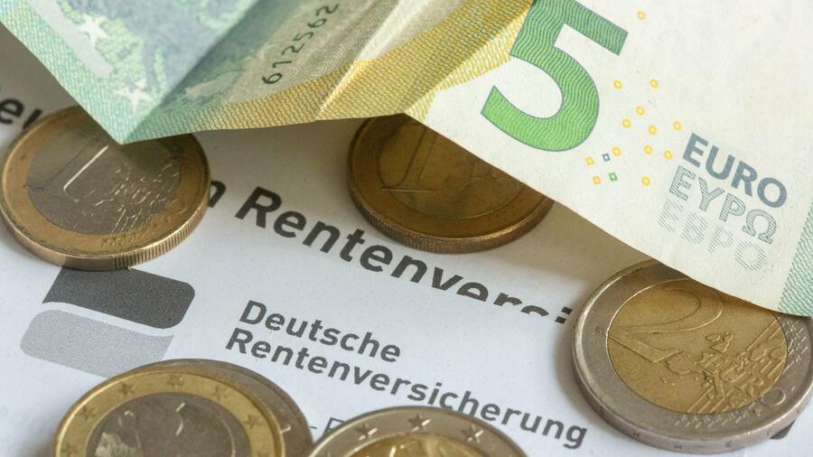 Rente: Altersarmut ist 2023 leicht angestiegen