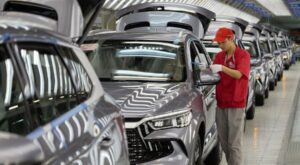 Handelsstreit: EU will Strafzölle von bis zu 25 Prozent auf E-Autos aus China erheben