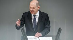 Regierungserklärung: Jetzt live: Kanzler Scholz erklärt sich im Bundestag