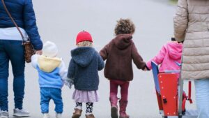 Steuern: Kinderfreibetrag soll rückwirkend um mehr als 200 Euro steigen